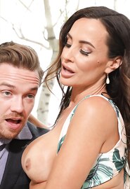 Welke tieten mijn schoonmoeder ook heeft, ze zou ze heel opeten