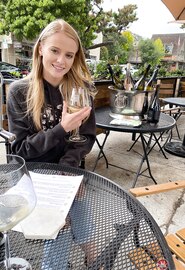 Die Wahrheit ist, dass Paris White eine der reichsten Fotzen hat