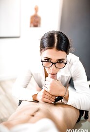 Vilken rumpa den nya läraren har.