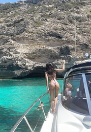 Les vacances éternelles de la chanteuse espagnole Aitana