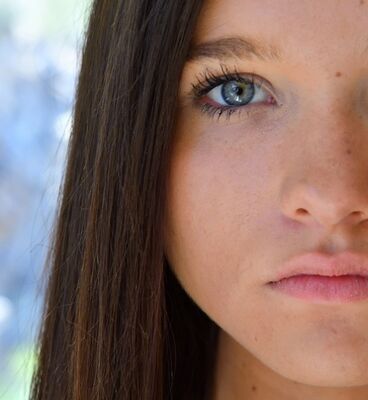Zoe Bloom