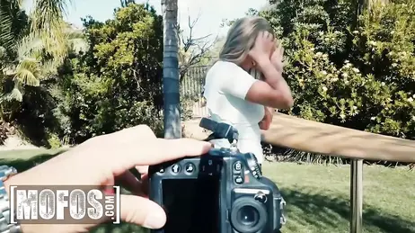 Nach dem Fotoshooting wird es heiß: Was für ein POV-Fick!