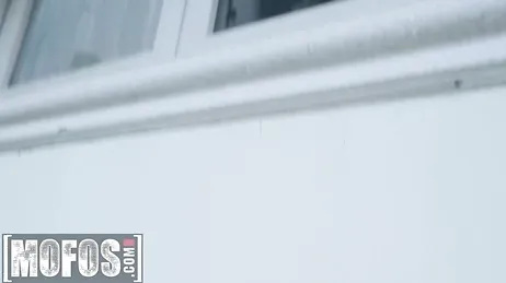Jovem pervertido espia seu vizinho maduro, que pedaço de bunda