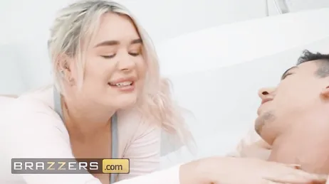 A amiga inglesa da minha irmã queria chupar um pau