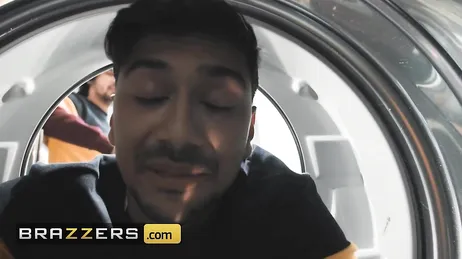 Filhos da puta, o que diabos vocês estão fazendo com a minha esposa?