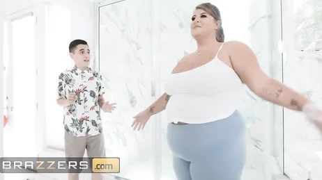 Eu vejo minha tia gorda se tocando no banheiro, caramba, que gorda!!