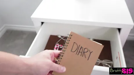 Come Melanie Marie si diverte a succhiare un bel cazzo grosso