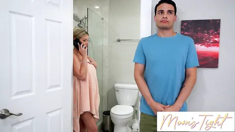 Isso nunca falha, eu tiro a roupa na frente dele e o deixo louco.