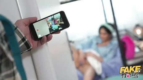 A faxineira do hotel tem uma bunda ótima.