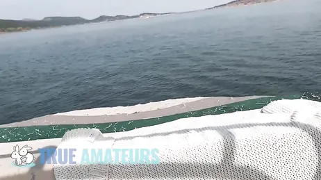 Meine geile Schwägerin hat immer harte Brustwarzen.