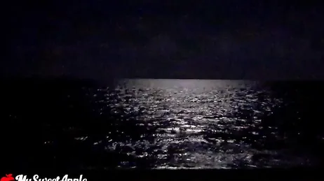 Je me souviens encore du mec avec qui j'ai couché sur la plage l'été dernier.