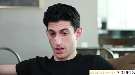 Was für eine schlampige Tochter ich habe, wie sie vor meinen Augen Schwänze lutscht...!!