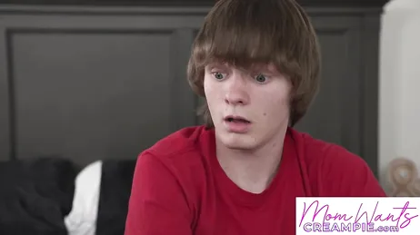 La donna delle pulizie cerca di riscaldare i due ragazzi