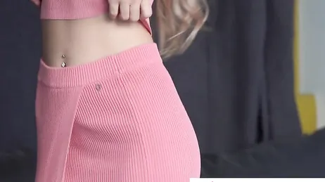 Incredibile quando il croato Micky Muffin si mette a quattro zampe