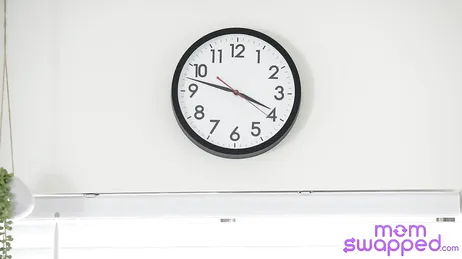 Mère et fille chevauchant une bite ensemble, quelles salopes !