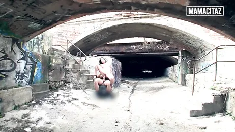 Seks in een verlaten steegje met de Spaanse vrouw Noemi Jolie