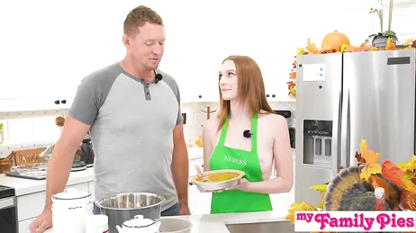 Mia nipote indossa una gonna così corta che si vede metà della sua figa