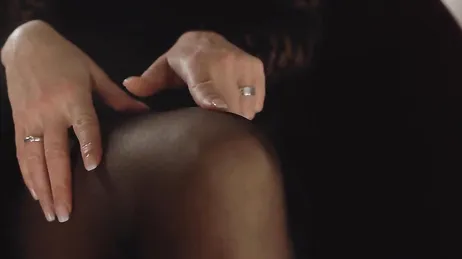 Kom op, verdomme, waar wacht je in godsnaam op om mijn kont te neuken?