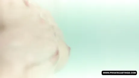 Una mora sexy si lascia usare nel casting della segretaria xxx