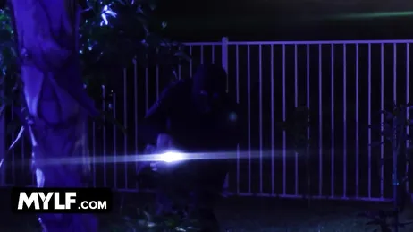 Un ladrón se ha colado en casa de mamá, joder, correrá peligro?