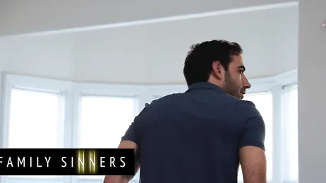 Lecco di nascosto la figa di mia cognata: spero che non ci becchino!