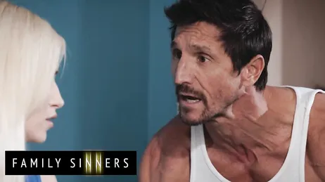 Il mio patrigno ha un cazzo così delizioso che non ci sta nemmeno in bocca!!