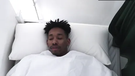 Verbazingwekkend hoe de Venezolaanse MILF Sara Retali een jonge pik berijdt