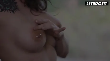 Jax Slayher vs Maddy May, vilket rasblandat analknull!!