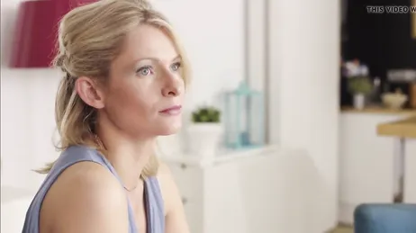 Demasiado tiempo a solas con su cuñada hasta que acaban follando como locos