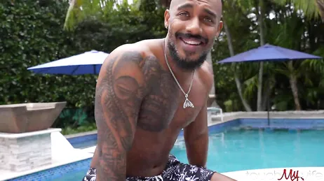 Pero que coño hace mi hija cabalgando sobre la polla de ese negro?