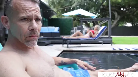 Payton Preslee et Briana Banderas, un mélange pornographique avec des femmes mûres aux seins généreux