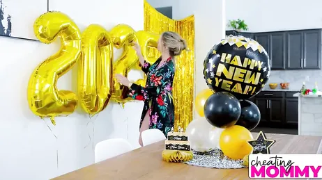 Ich lasse meinen Sohn meine Löcher erkunden, ich weiß, dass es ihm gefällt!!