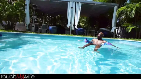 Che cazzo enorme divorerà la prosperosa dea matura Gigi Sweets!