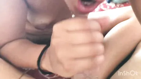 Amateur couple enjoys a good fuck in front of the webcam