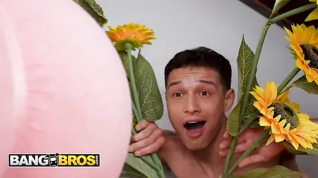 Ich liebe es, Mama beim Hausputz zuzusehen, was für einen tollen Hintern sie hat!!