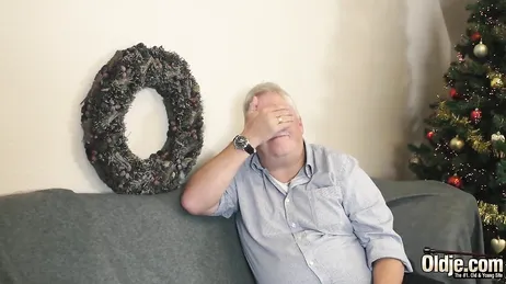 Twenty-something slut gives her grandfather a fuck for Christmas: how sweet!!
