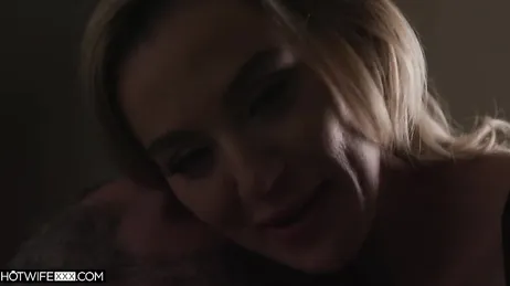 Ma femme me baise toujours comme au premier jour, quelle salope elle est !!