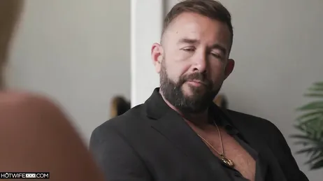 Je pense que l'entretien avec mon client se terminera par une super baise.