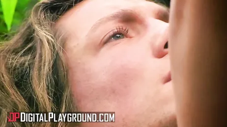 El paseo por el campo con mi vecina acaba con una follada de escándalo