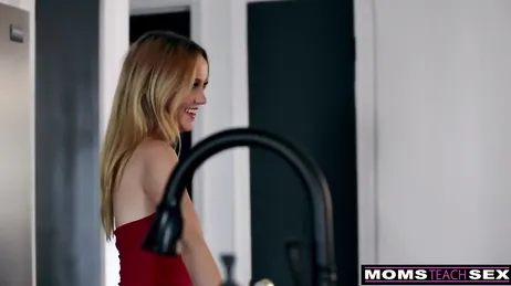 Ma fille et moi avons eu des relations sexuelles avec le Père Noël ensemble à Noël dernier...