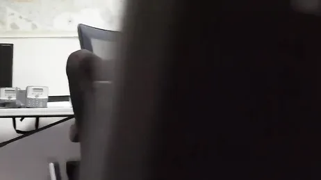 Pillo a mi compañera de la oficina masturbándose en horas de trabajo ...