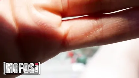 De nos jours, toutes les filles aiment ça par derrière... !!