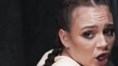 Un tizio che non conosco mi ha fregato sull'autobus mentre tornavo a casa