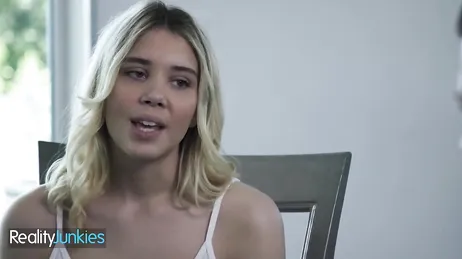 Menudo coño gordo tienes hermanita, como para no querer comértelo