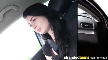 A woman who was hitchhiking ended up giving me a blowjob, I can't believe it