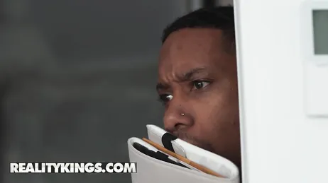 La tienes muy grande pero que pasa, que no me la sabes meter joder ..?