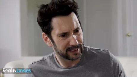 Min svägerska hoppar upp på mig och gör mig avundsjuk med sin röv