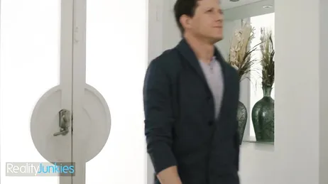 Meu pai me deixa fazer sexo oral na namorada nova dele, que vadia ela é!!