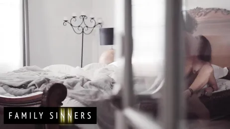 Desde que despierta está mamá tiene ganas de mamar una buena polla