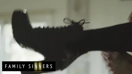 Scarlit Scandal es otra de esas que la chupan que da gusto joder